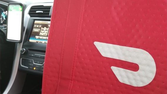 DoorDash customer claims driver broke his leg, stole his phone and cheeseburgers