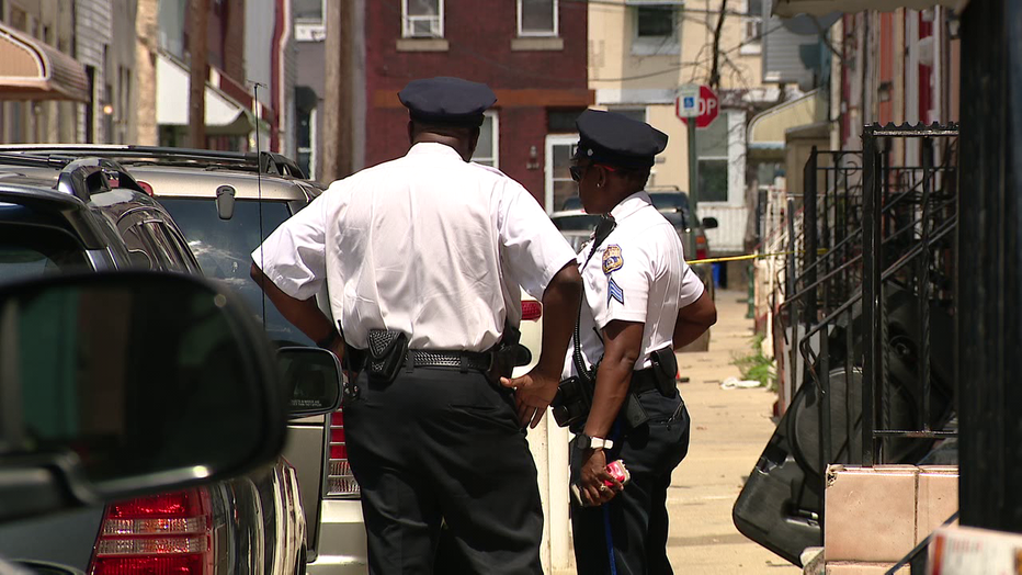 Officers at North Gratz Street shooting