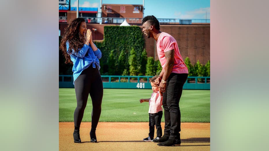 Phillies' Andrew McCutchen and wife Maria expecting baby