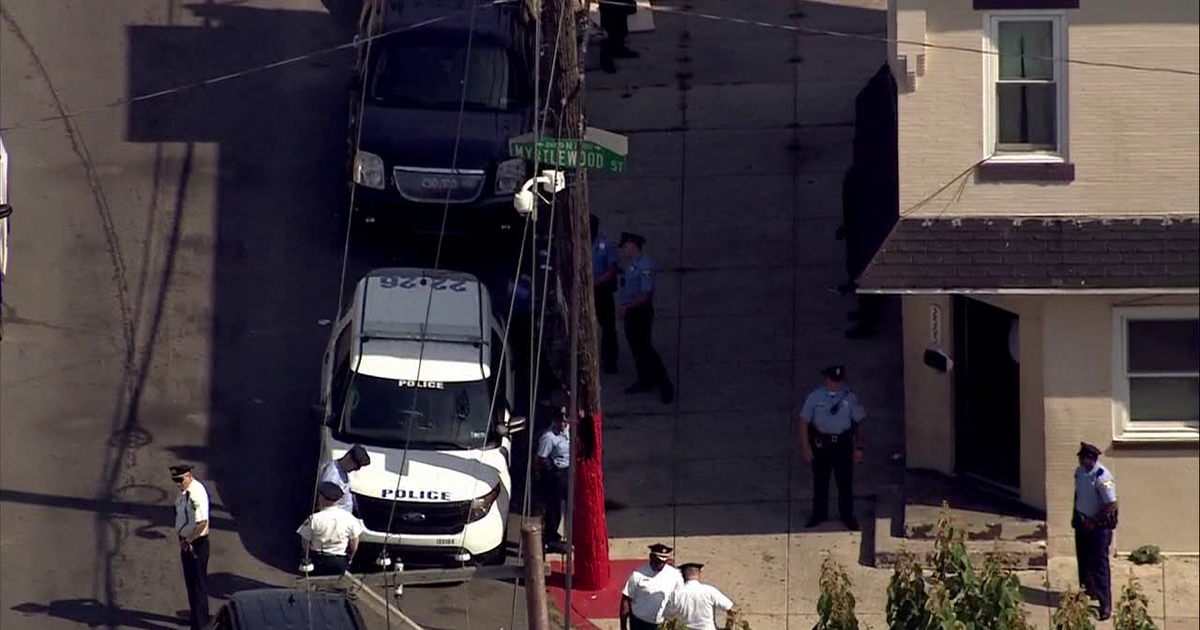 Mother, baby taken to hospital after shots fired in Strawberry Mansion ...