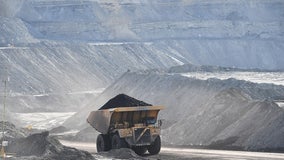 Mine shutdowns heap more uncertainty in top US coal region