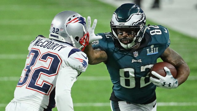 Former Eagles receiver Torrey Smith announces retirement