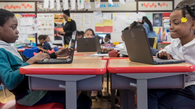 Philadelphia School District gears up for 2nd Annual 'Dress Down Day'