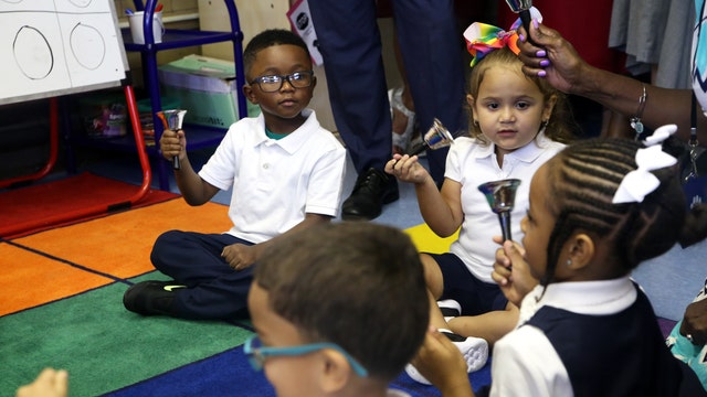 Mayor Kenney, students ring in new school year in Philadelphia