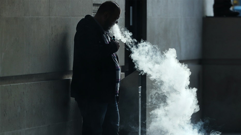 MoreThan530VapingIllnesses__Banner__Getty.jpg