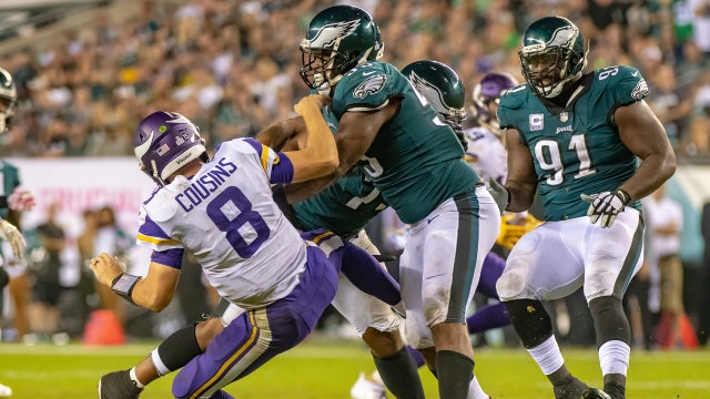 As Eagles return to Super Bowl site, Vikings await in key game