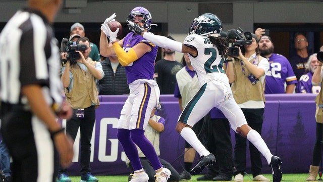 Eagles' thin pass defense exploited by Vikings