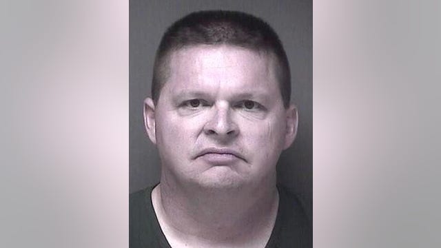 Indictment: NJ police sergeant tried to lure 'teen girl' for sex