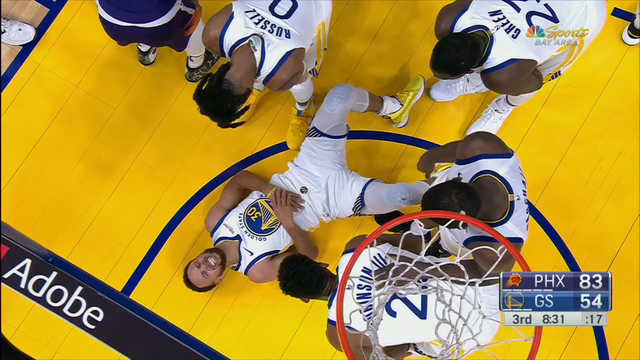Warriors Stephen Curry has a broken left hand