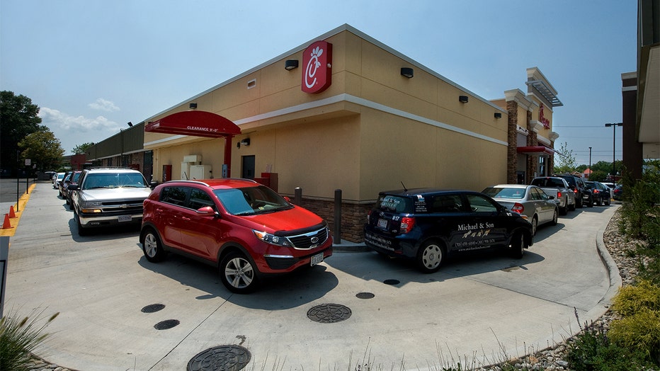 Chick-fil-A-drive-thru.jpg