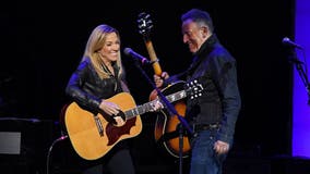 Sheryl Crow, Bruce Springsteen help raise money for veterans