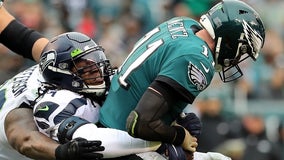 Rashaad Penny runs for 129 yards, Seahawks beat Eagles 17-9