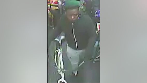 Police: Suspect sought in attempted robbery on subway train