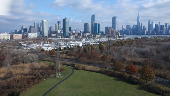 Murphy announces plan for 100% clean energy by 2050