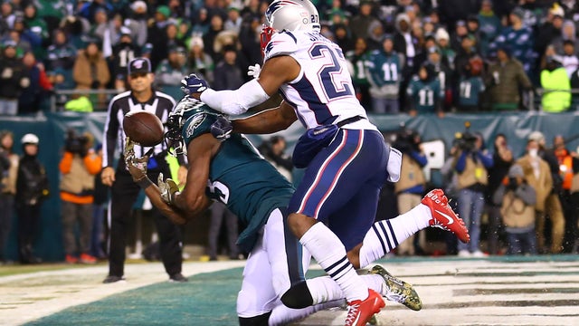 Eagles offense undermanned and underwhelming against Patriots