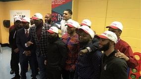 Tobias Harris makes surprise visit to Bethune Elementary School