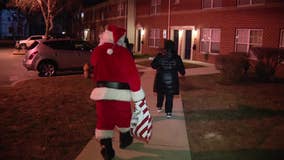 South Philadelphia woman brings Santa Claus door-to-door