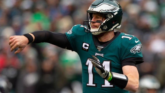 Eagles, Cowboys chase NFC East title at .500 mark