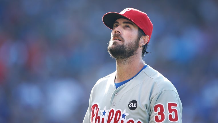 Report: Former Phillies pitcher Cole Hamels agrees to deal with rival Braves