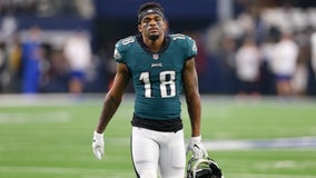 Eagles place Brooks on IR, sign WR Shelton Gibson