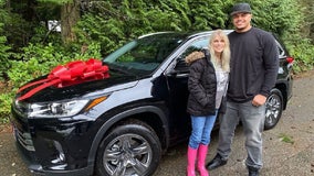 'You deserve it all': Eagles rookie Andre Dillard gifts mom new car