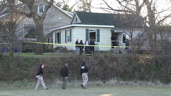 Suspect allegedly stabs man, ties up girlfriend before setting Collingswood home on fire