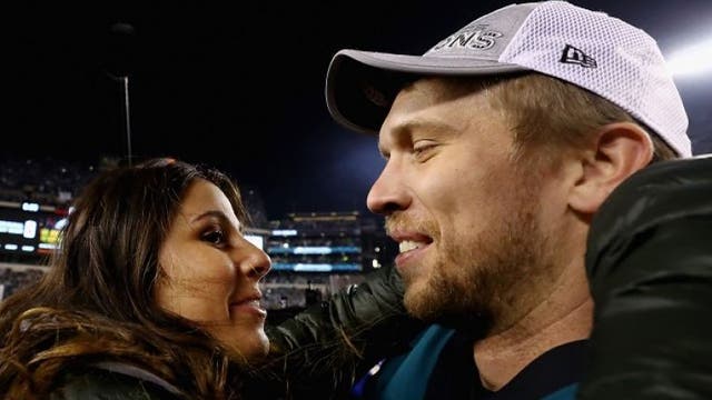 Nick Foles, wife Tori expecting second child in June