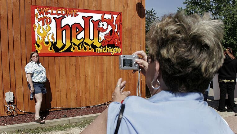 Hell, Michigan Celebrates 6/6/06
