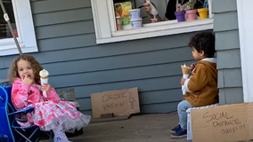 Parents create at-home ice cream store for kids during pandemic