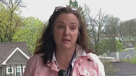 Hospice care social worker offers support and comfort to families during difficult times