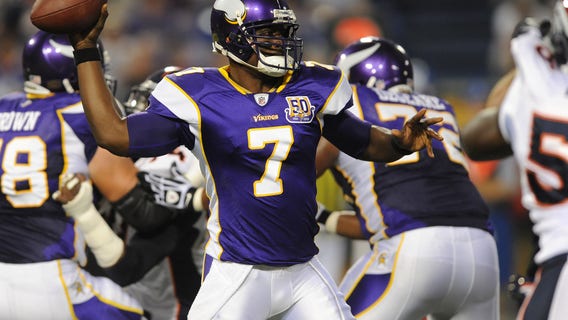 Former Vikings QB Tarvaris Jackson dies in car crash in Alabama