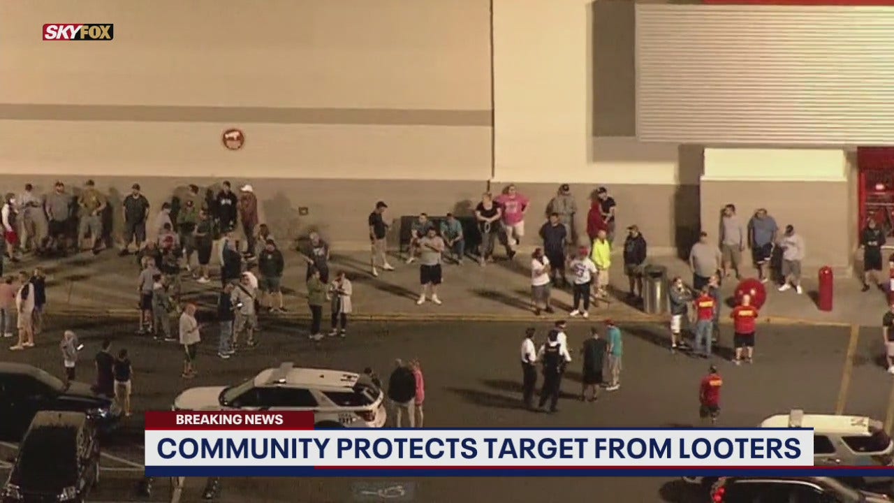 Community Protects Target From Looters Fox 29 News Philadelphia