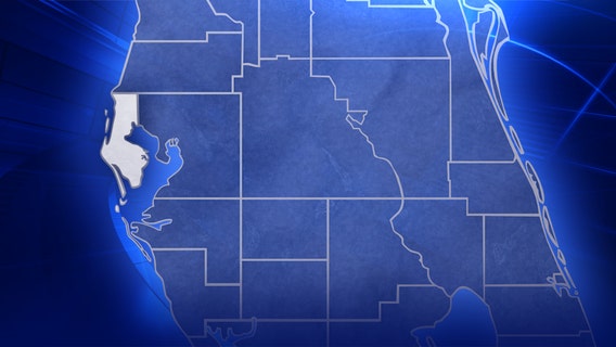 Golfer may have drowned searching for ball in pond, deputies say