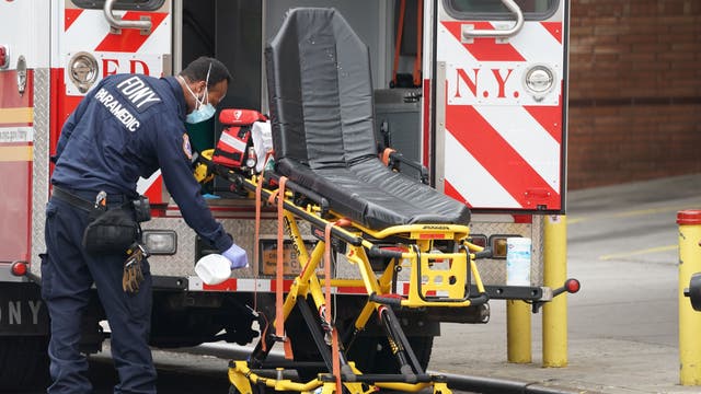 FDNY paramedic in month-long coronavirus coma has woken up, union says