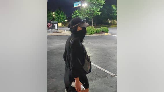 Reward offered for suspect who set fast-food restaurant on fire