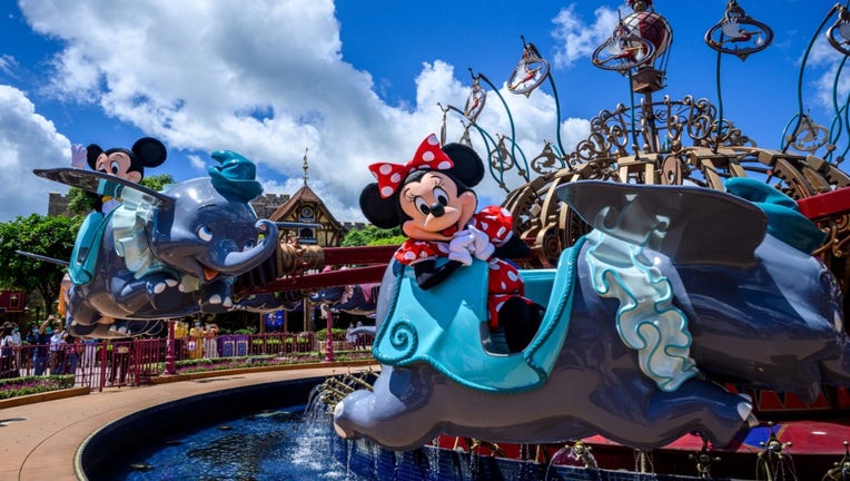 GETTY-Disney-Mickey-Minnie