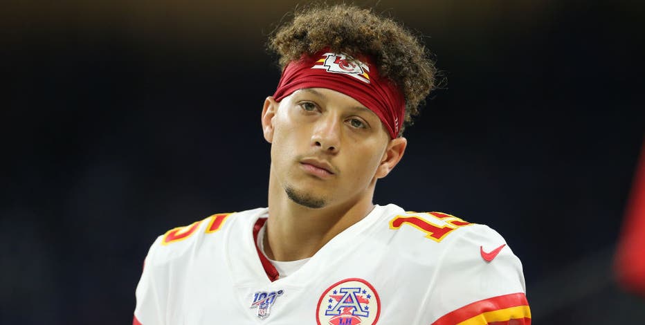 Chiefs' Mahomes becomes part-owner of MLB's Royals