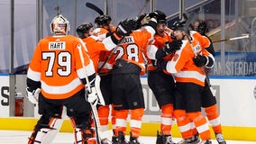 Myers scores early in OT, Flyers even series with Islanders