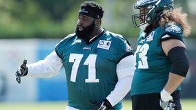 Eagles restructure Peters' contract after move to left tackle