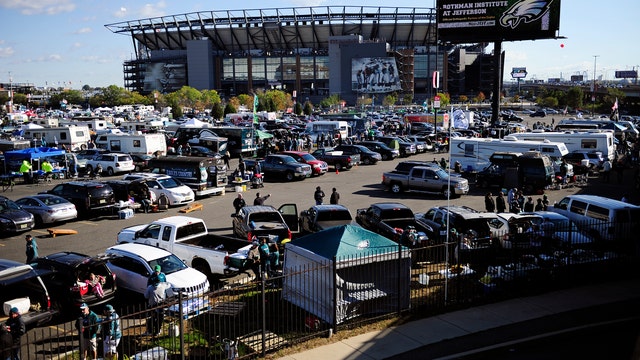 City announces road closures to prevent tailgating at Lincoln Financial Field