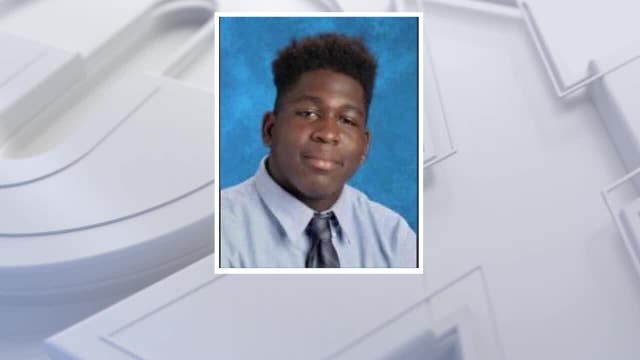 La Salle College High School football player dies after collapsing at practice