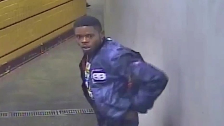 Suspect sought in South Philadelphia cell phone store robbery.