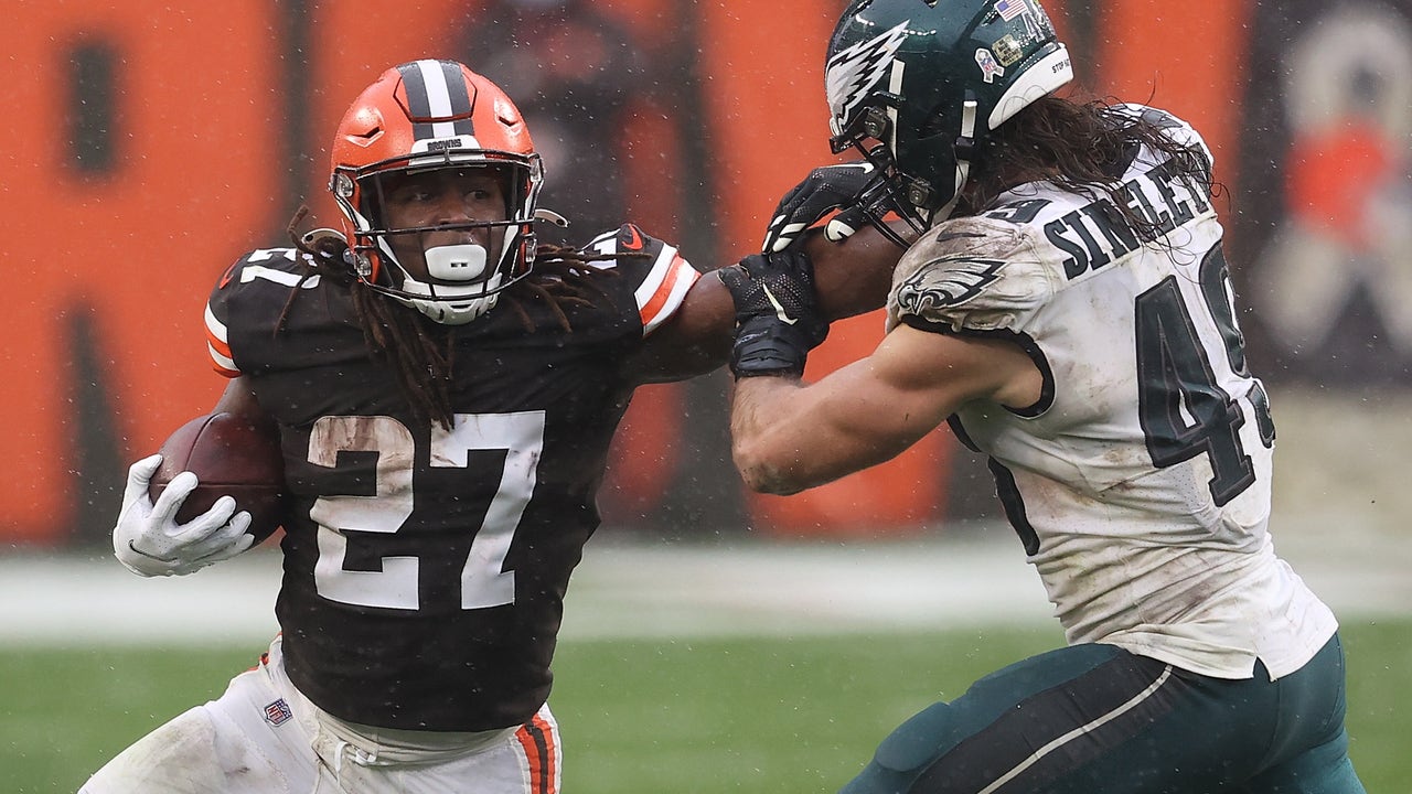 Without Myles Garrett, Cleveland Browns beat Philadelphia Eagles 22-17