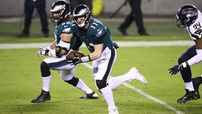 Metcalf, Wilson lead Seahawks over Eagles 23-17