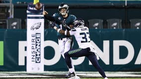 Wentz, offense struggle again in another Eagles loss