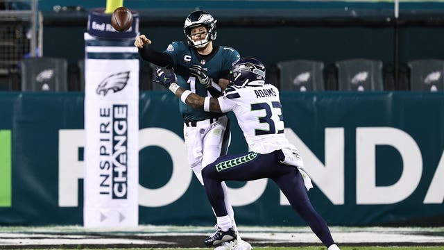 Wentz, offense struggle again in another Eagles loss