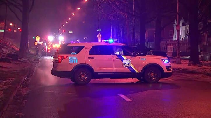 Officials: Single vehicle crash ends with fatality on Roosevelt Boulevard - Vimarsana News