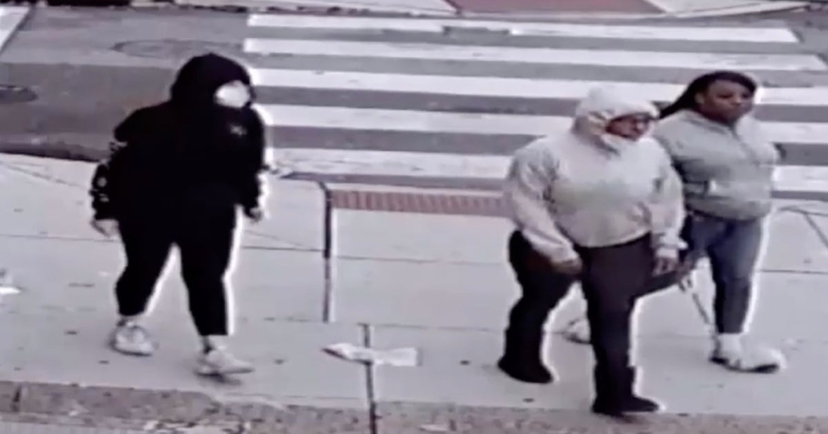 Police searching for 3 suspects in assault, robbery in South ...
