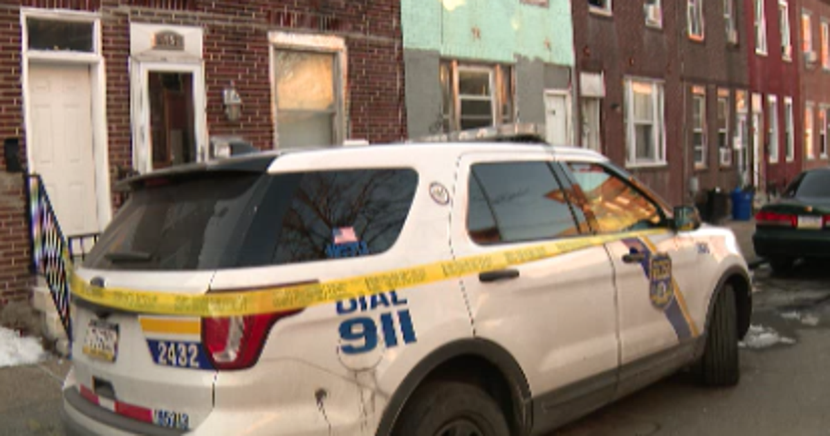 Police: 2 men found shot, killed inside Kensington home, suspect in ...