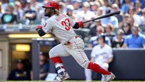 Phillies invite Odubel Herrera to camp, sign Jeff Mathis